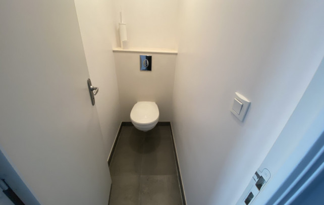 WC DU RDC