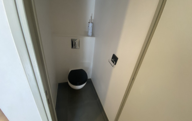 WC 1ER ETAGE