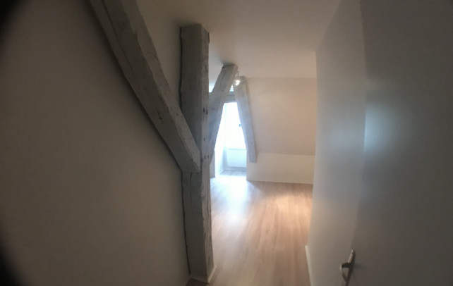 ENTREE CHAMBRE 1